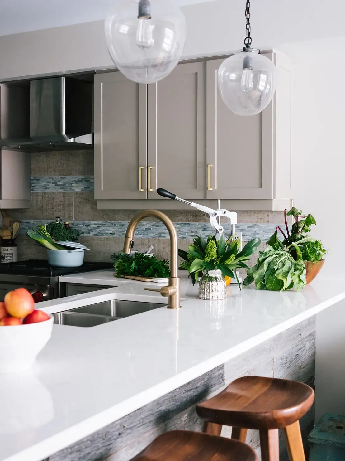 home remodeling kitchen and sink